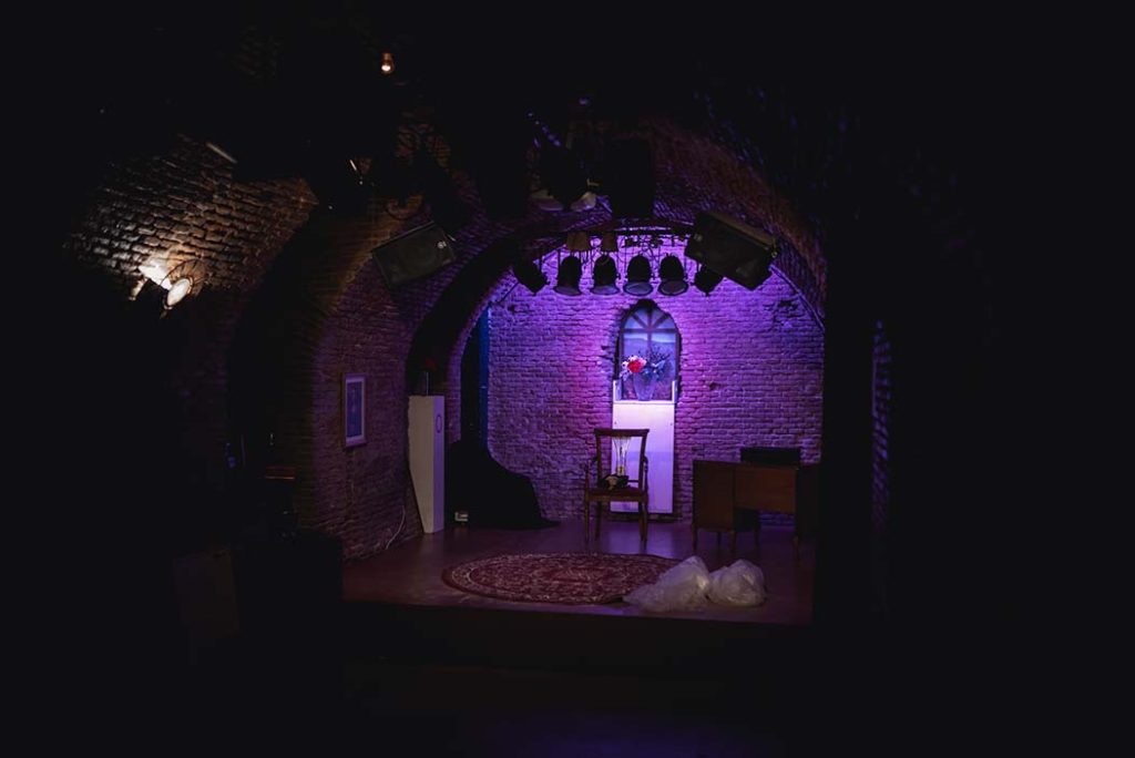 Escapa del teatro. La leyenda del Devengari