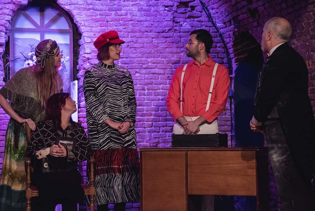 Escapa del teatro. La leyenda del Devengari